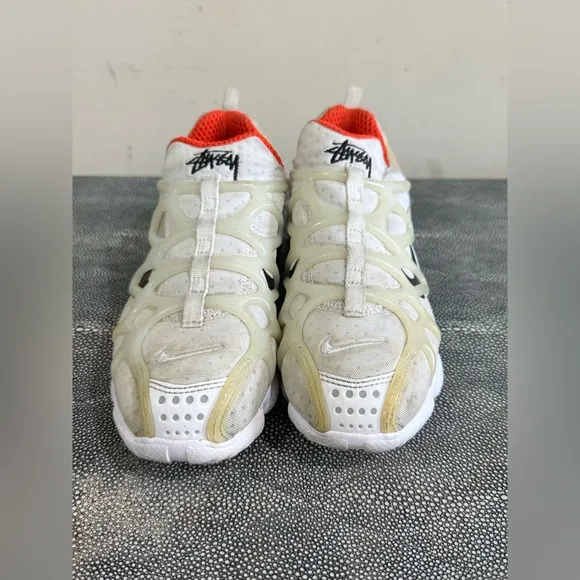 Stüssy x Nike Air Zoom Kukini ‘White Habanero White and Orange Athletic Shoes