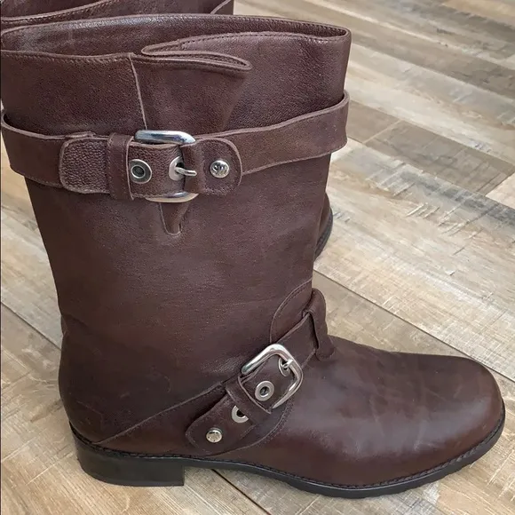 Stuart Weitzman brown leather boots like new 8.5