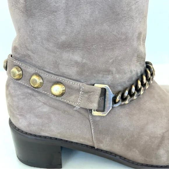 STUART WEITZMAN Citylink Taupe Suede Metal Link Chain Moto Biker Boots Sz 7.5 W