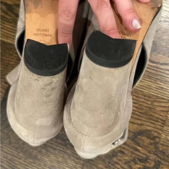 Stuart Weitzman Fossil Suede Opendoor heel