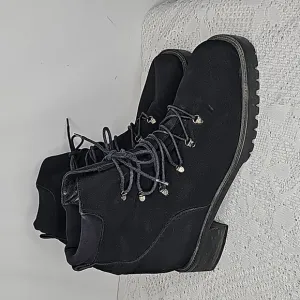 Stuart Weitzman Mila leather gore-tex combat moto motorcycle boots sz 11.5