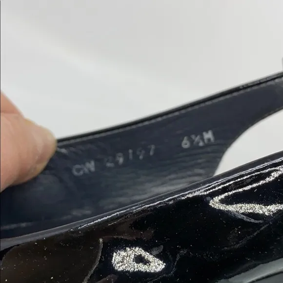Stuart Weitzman Sz 6.5 Black Patent Leather Shoes