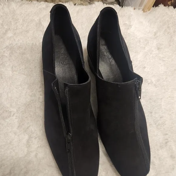 Stylish Black Women Shoes