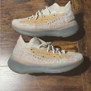 Stylish  Sneakers in Cream and Tan