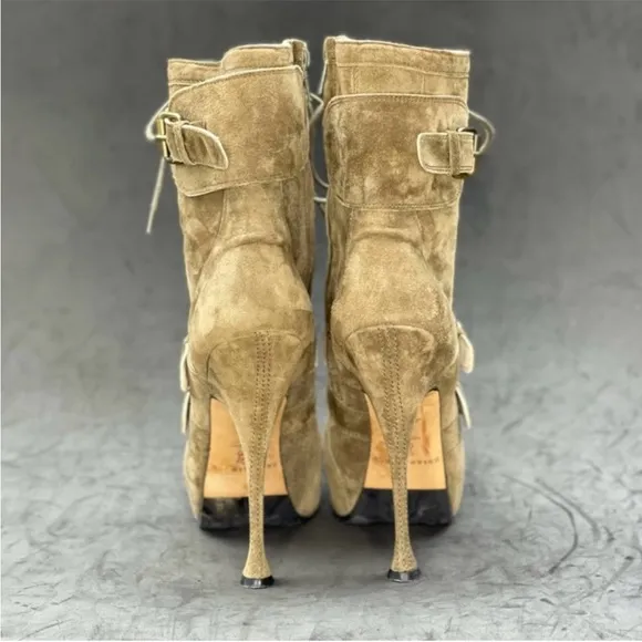 Stylish Tan Suede Women's Ankle Boots