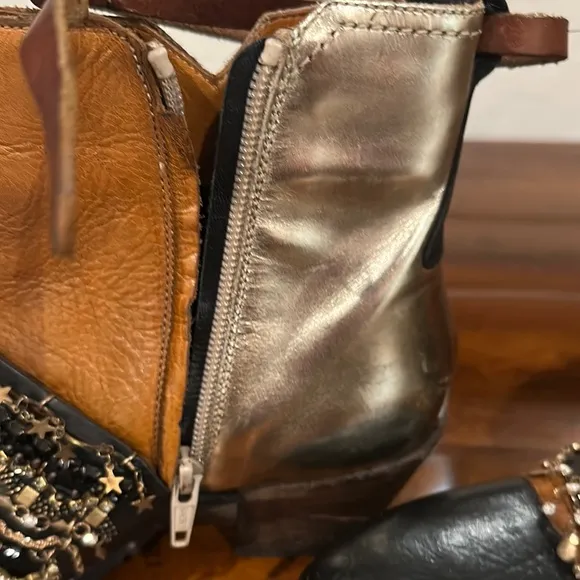 Stylish Women's Leather Ankle Boots - Black, Brown, and Silver