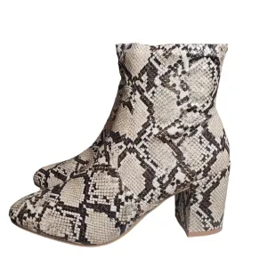 Sugar Itsie Natural Texture Man Made Ankle Boots Sz 9M