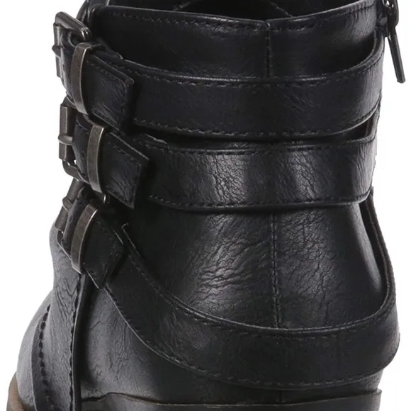 Sugar Women’s Boots Size 7.5 Triple Wrap NEW # Box G832