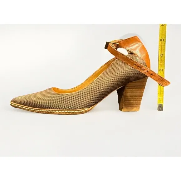 Sundance 2.5” Heels brown shiny women’s size 6 ankle strap pointed toe leather