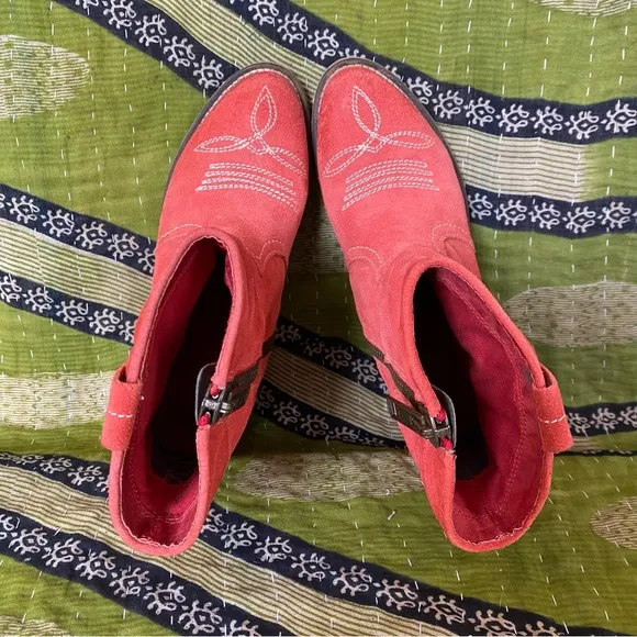 Sundance Etta Red Suede Slouchy Ankle Boots Size 37/ 6.5
