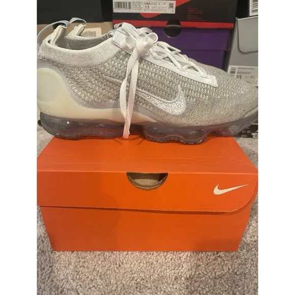 Sz 10.5 Men / 12 W Nike Air Vapormax 2021 Flyknit White Pure Platinum DC4112-100