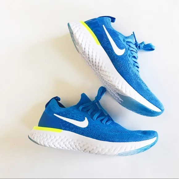 Sz 6🌹Nike Epic React flyknit running shoes
