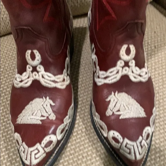 Tan and Brown Western Cowboy Boots with Decorative Stitching