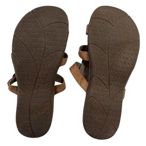 Taos Womens Good Times Tan Buckles Slip On Leather Slide Sandals Shoes