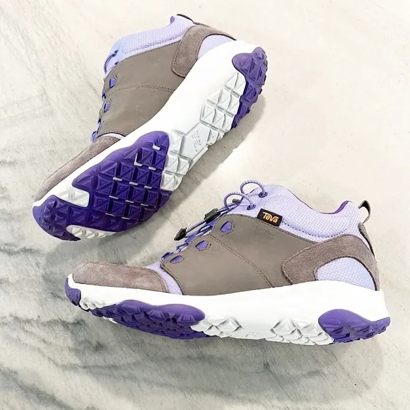 TEVA Arrowood Mid Waterproof Hiking Shoes Purple Gray 6 Like New
