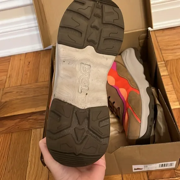 Teva Geotrecca Low Shoes — Women’s Size 10