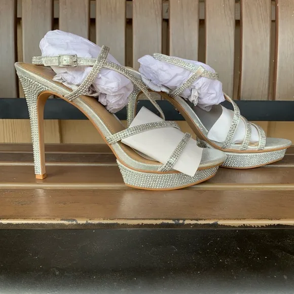 Thalia Sodi Strappy Sunnie Silver Embellished Stiletto Platform Heels Size 10M
