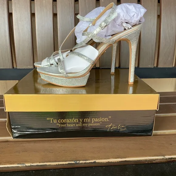 Thalia Sodi Strappy Sunnie Silver Embellished Stiletto Platform Heels Size 10M