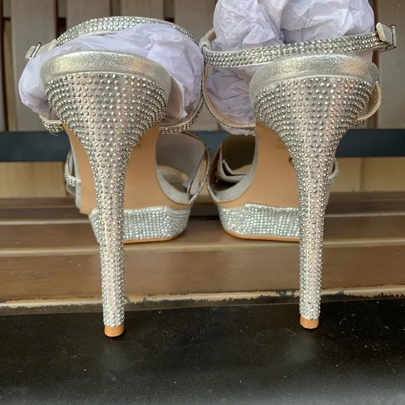Thalia Sodi Strappy Sunnie Silver Embellished Stiletto Platform Heels Size 10M