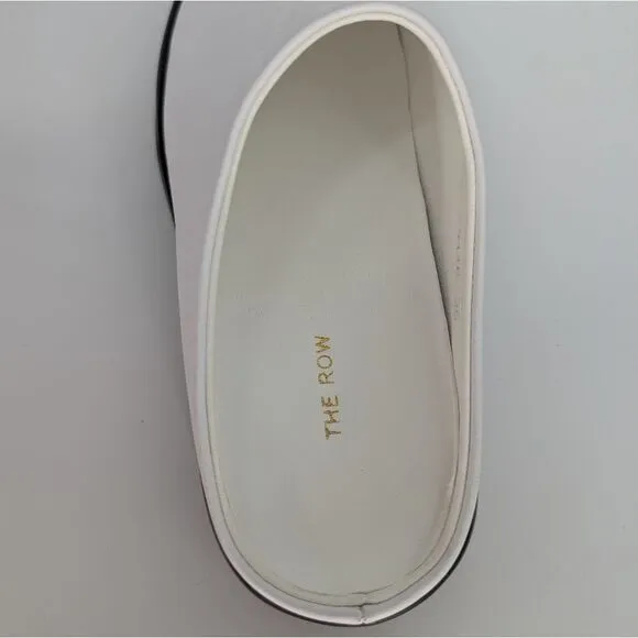 The row shoes