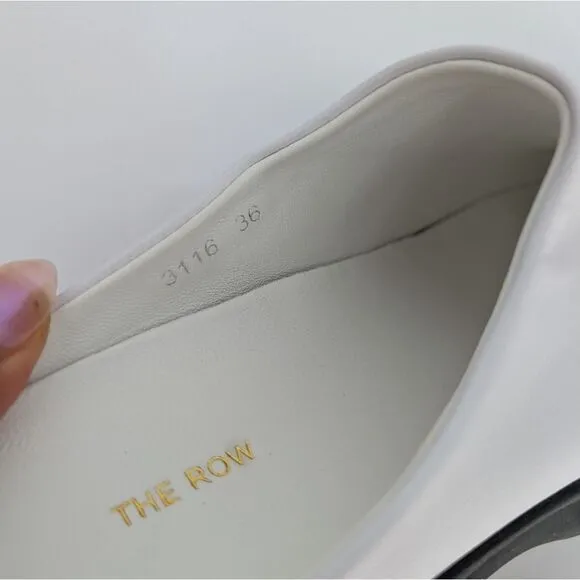 The row shoes