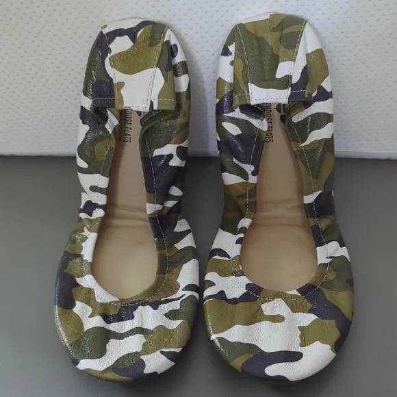 The Storehouse Flats - Classic Camo size 10 Leather Green DISCONTINUED