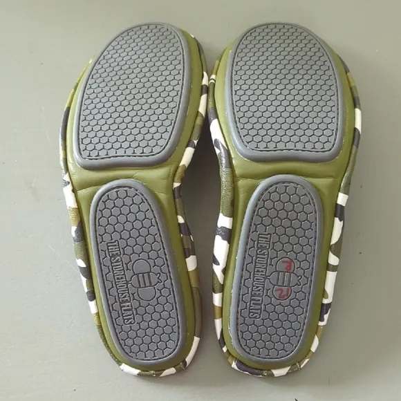 The Storehouse Flats - Classic Camo size 10 Leather Green DISCONTINUED