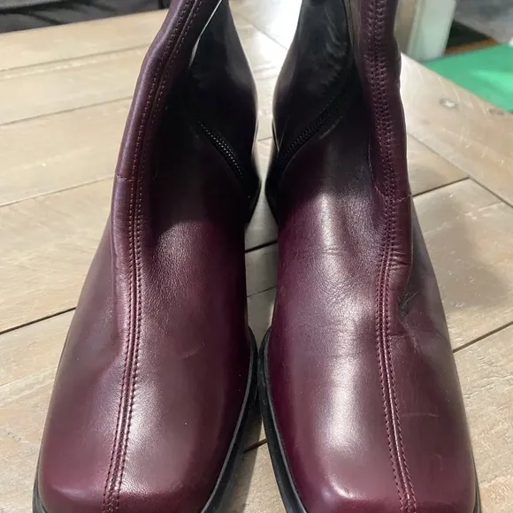 Theresia M. Leather Burgundy Booties l Women’s Leather Ankle Boots Size 5.5