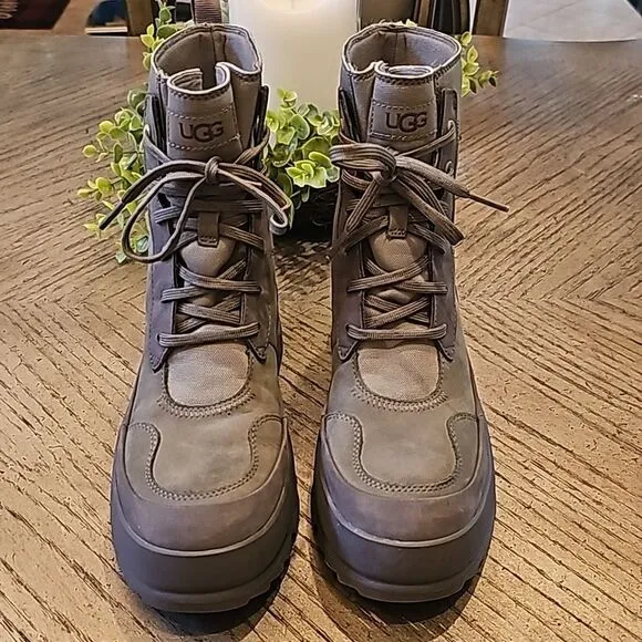 The UGG Lug sneakers boots size 7 NWOT moss green