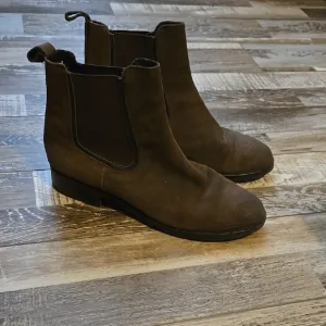 Thursday Boot Company Brown Duchess Boots