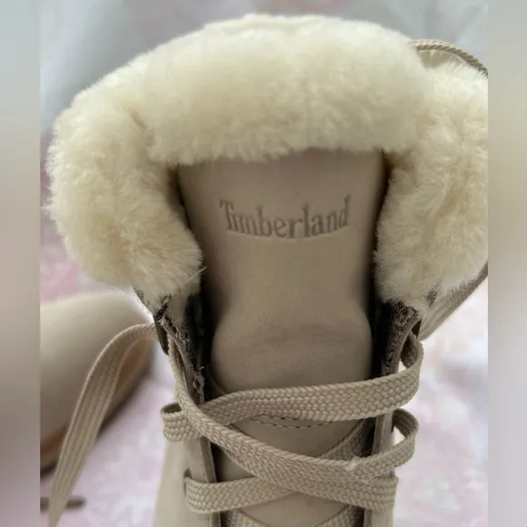 Timberland High Waterproof Mid Hiker Light Beige Nubuck Size 8.5 NWOT Boots