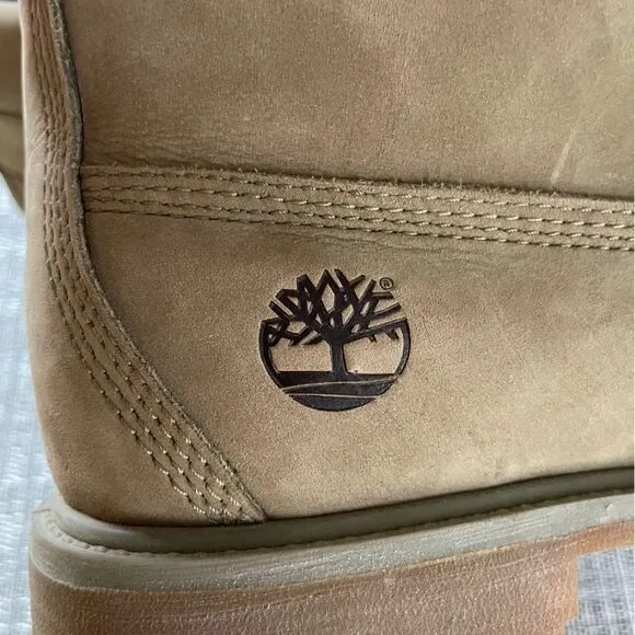 Timberland tan leather nubuck suede women’s lug sole boots 8.5 all weather