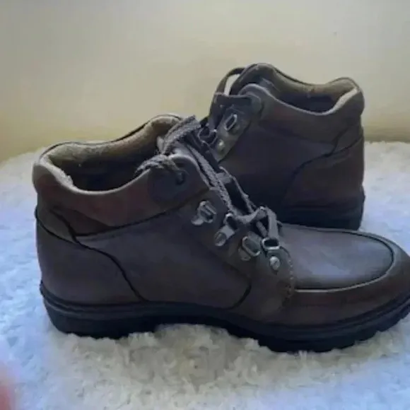 Timberland Women’s Brown Leather Hiking Shoes Ankle Boots Size 7.5 EUC