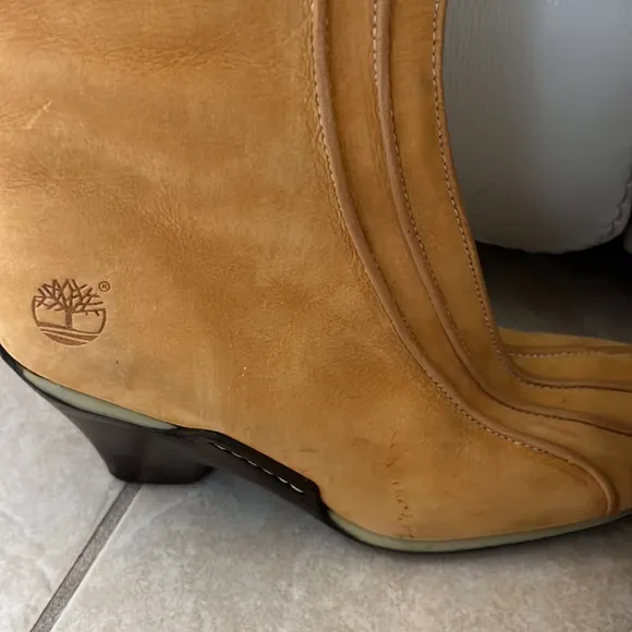 Timberland Women's Leather Wheat Uptown All Zip Knee High Boots Size 6.5M