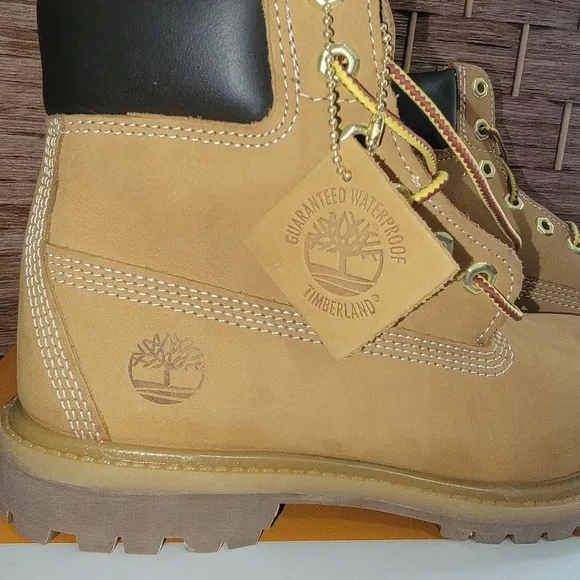 Timberland Women's Premium 6 In Lace Waterproof Boot Wheat
