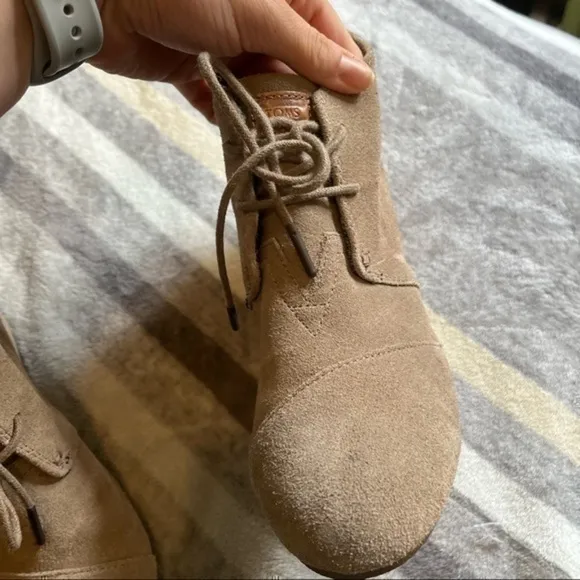 Toms suede wedge ankle boots