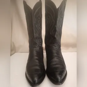 Tony Lama Black Western Boots with Decorative Stitching