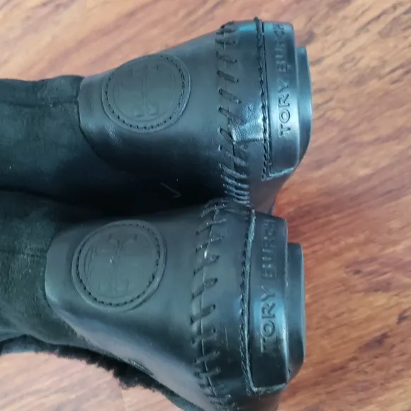 Tory Burch Black Shearling Suede Buckle Winter Boots Size 8