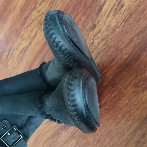 Tory Burch Black Shearling Suede Buckle Winter Boots Size 8