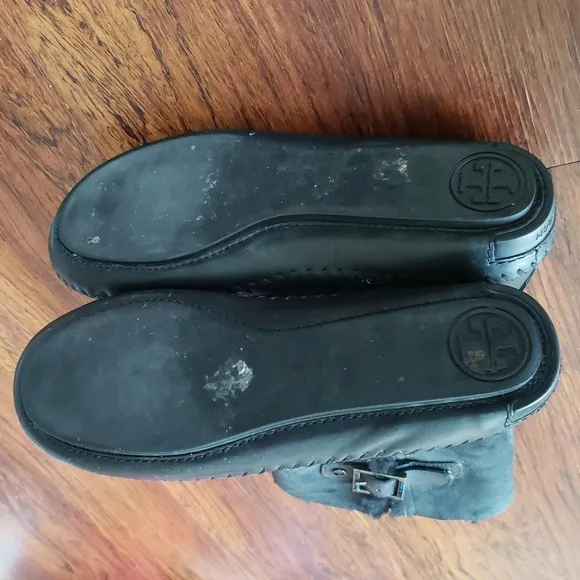 Tory Burch Black Shearling Suede Buckle Winter Boots Size 8
