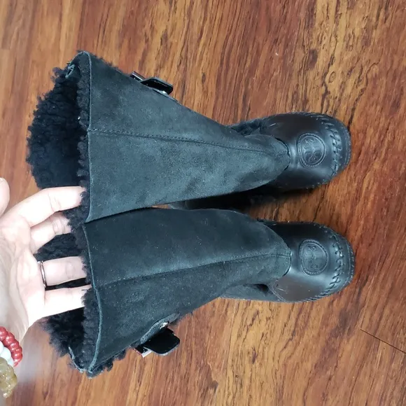 Tory Burch Black Shearling Suede Buckle Winter Boots Size 8