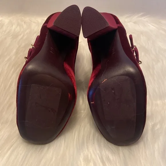 Tory Burch Carley Burgundy Velvet Ankle Boots Size 5