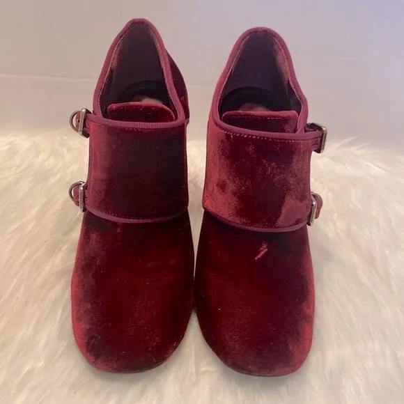 Tory Burch Carley Burgundy Velvet Ankle Boots Size 5