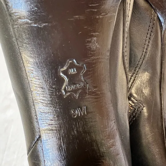 Tory Burch Genuine Leather Black High Heeled Boots Zipper Strap 9