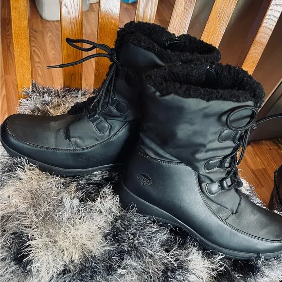 Totes Cathy waterproof all weather faux fur lined lace up rain/snow winter boots