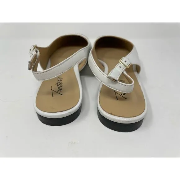 Trotters Womens Halsey Flat White Adjustable Ankle Strap Size 8.5