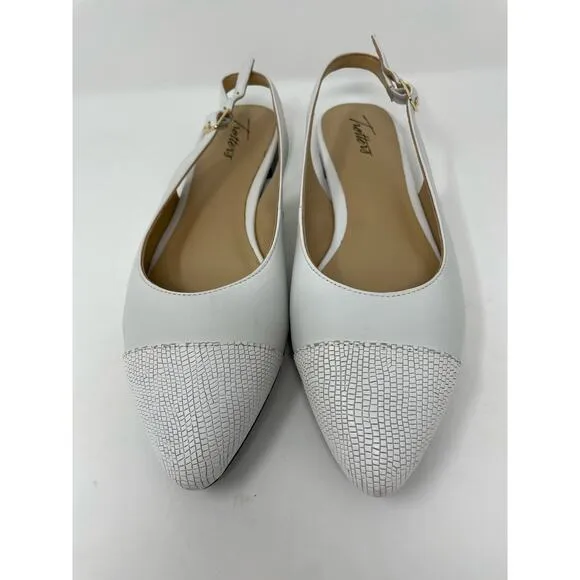 Trotters Womens Halsey Flat White Adjustable Ankle Strap Size 8.5
