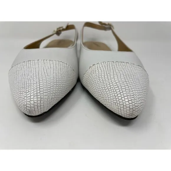 Trotters Womens Halsey Flat White Adjustable Ankle Strap Size 8.5