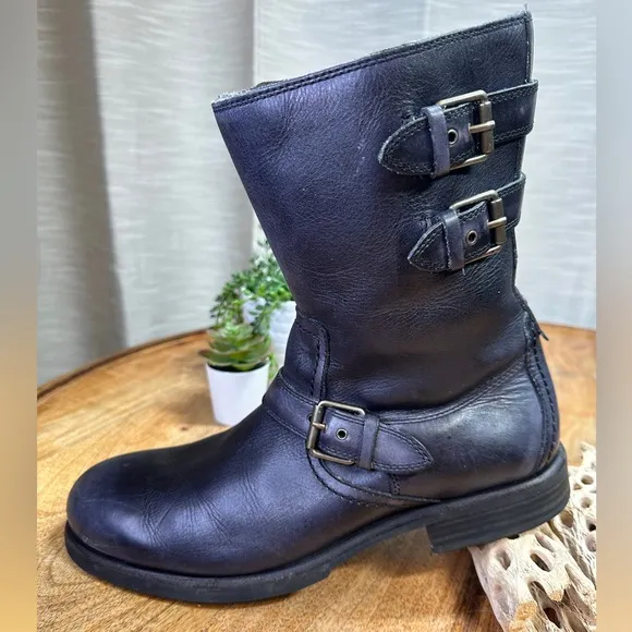Ugg Artho Black Leather Motorcycle Boots Triple Buckle Zip Ankle Men's Size 12