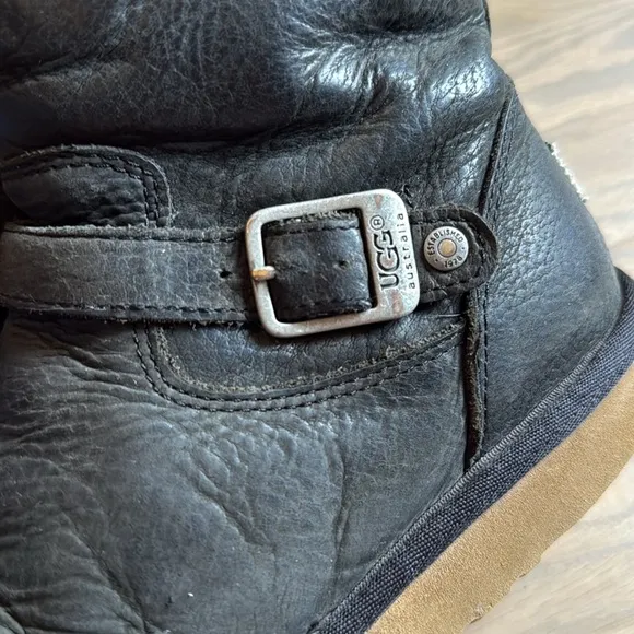 UGG Australia Black Fully Lined Kensington Moto Boots Size US 3